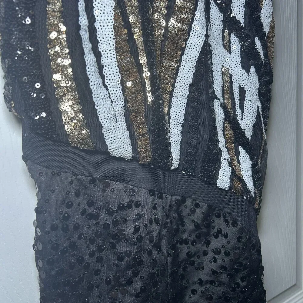 Costume Gallery Youth Girl’s Asymmetrical Sequin Shorts Dance Outfit Size Large